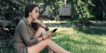 Social Media & Mental Health: A Guide to a Healthier Relationship Social Media & Mental Health: A Guide to a Healthier Relationship - Cover Image