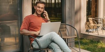 Remote Work's Suburban Shift: a 2025 Analysis - Cover Image