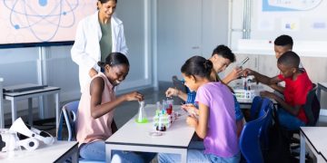 US Education Reform: A Deep Dive into New Federal Initiatives - Cover Image